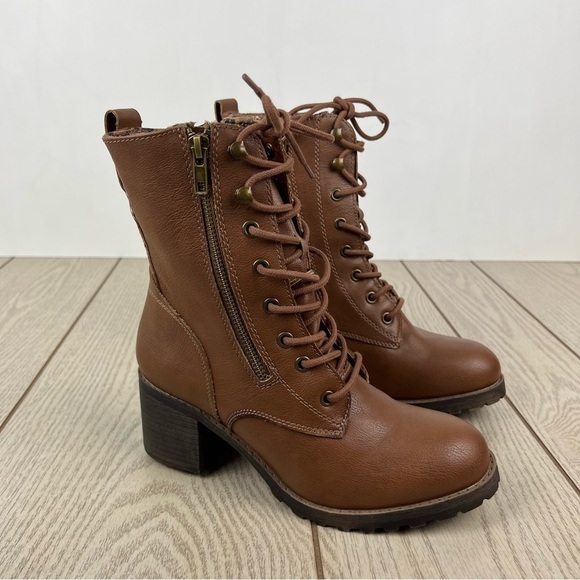 Sun + Stone Shoes - Sun + Stone Sloanie Lace-Up Lug Sole Hiker Booties 8.5M Tan Faux Leather $80